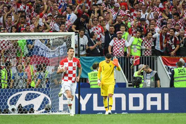 让球场内外 让球场内外